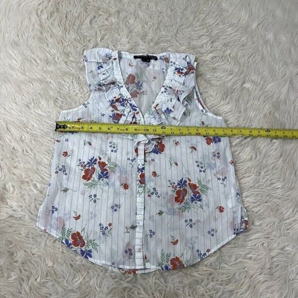 Veronica Beard Leina White Floral Ruffle Sleeveless Button Front V-neck Blouse M - Picture 4 of 10